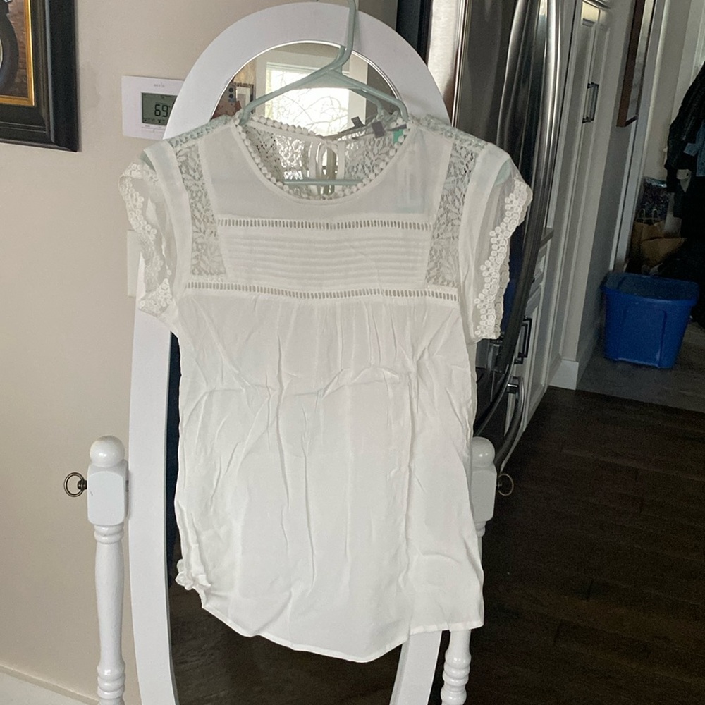 Daniel Rainn Becky Lace Detail Blouse. White. Women size XS. New with tags.